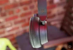 Why Everyone is Buying the Surface Headphones 2 Wireless (Full Review)